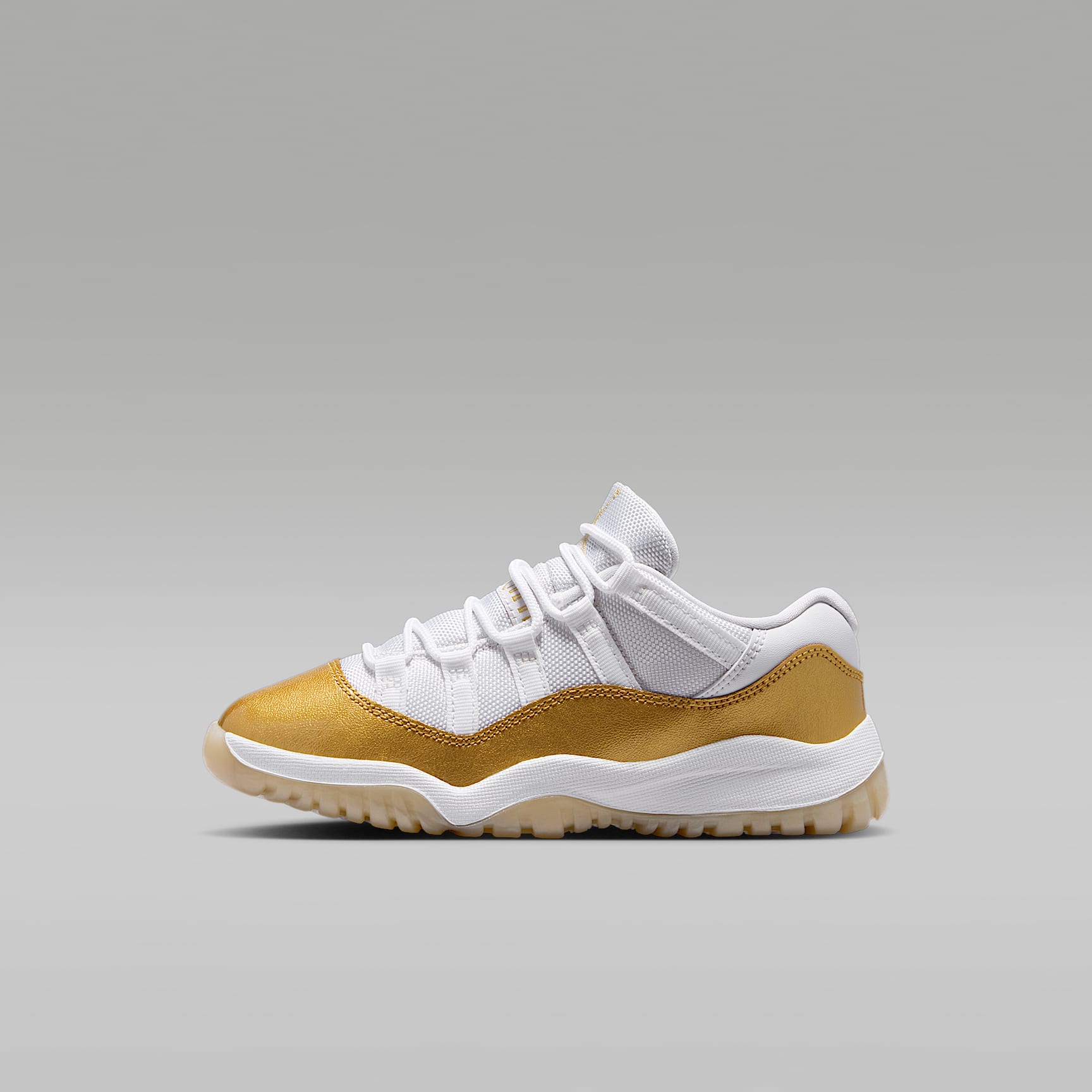 エアジョーダン 11 レトロLOW ローカット シューズ ホワイト/ゴールド Jordan 11 Retro Low 
